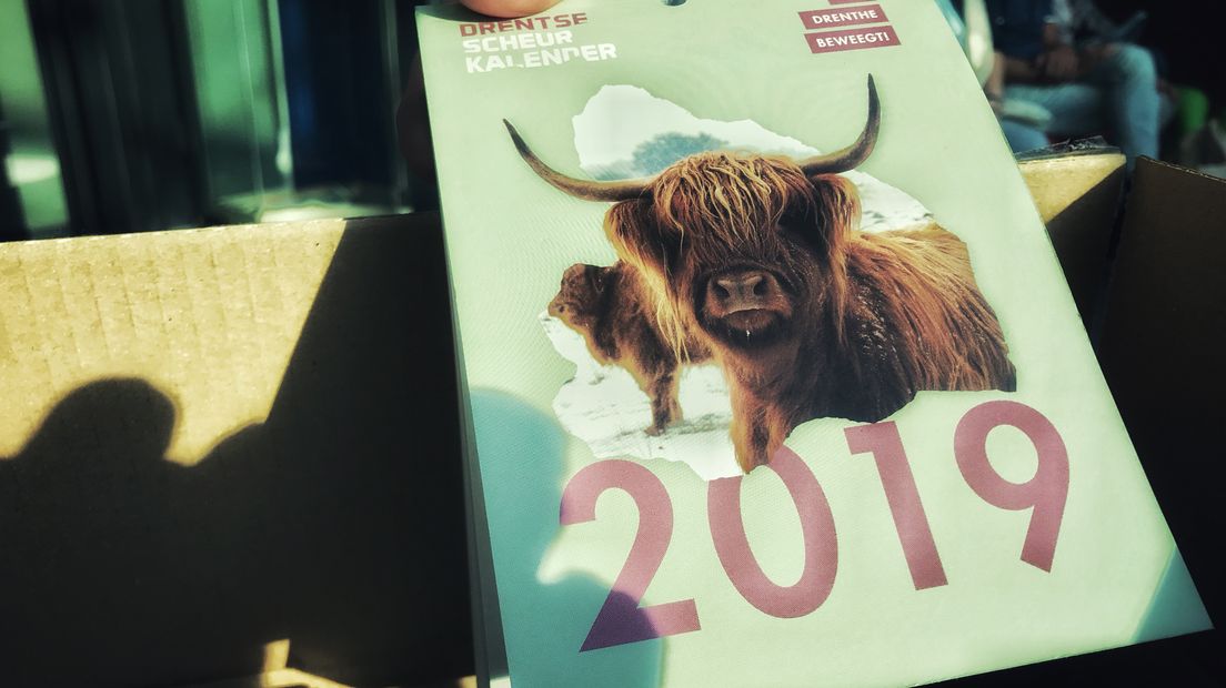 Eerste Drentse scheurkalender is klaar (foto Andries Ophof)