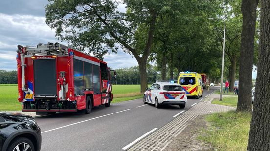 N751 bij Hoge Hexel afgesloten na eenzijdig ongeluk. N751 bij Hoge Hexel afgesloten na eenzijdig ongeluk.