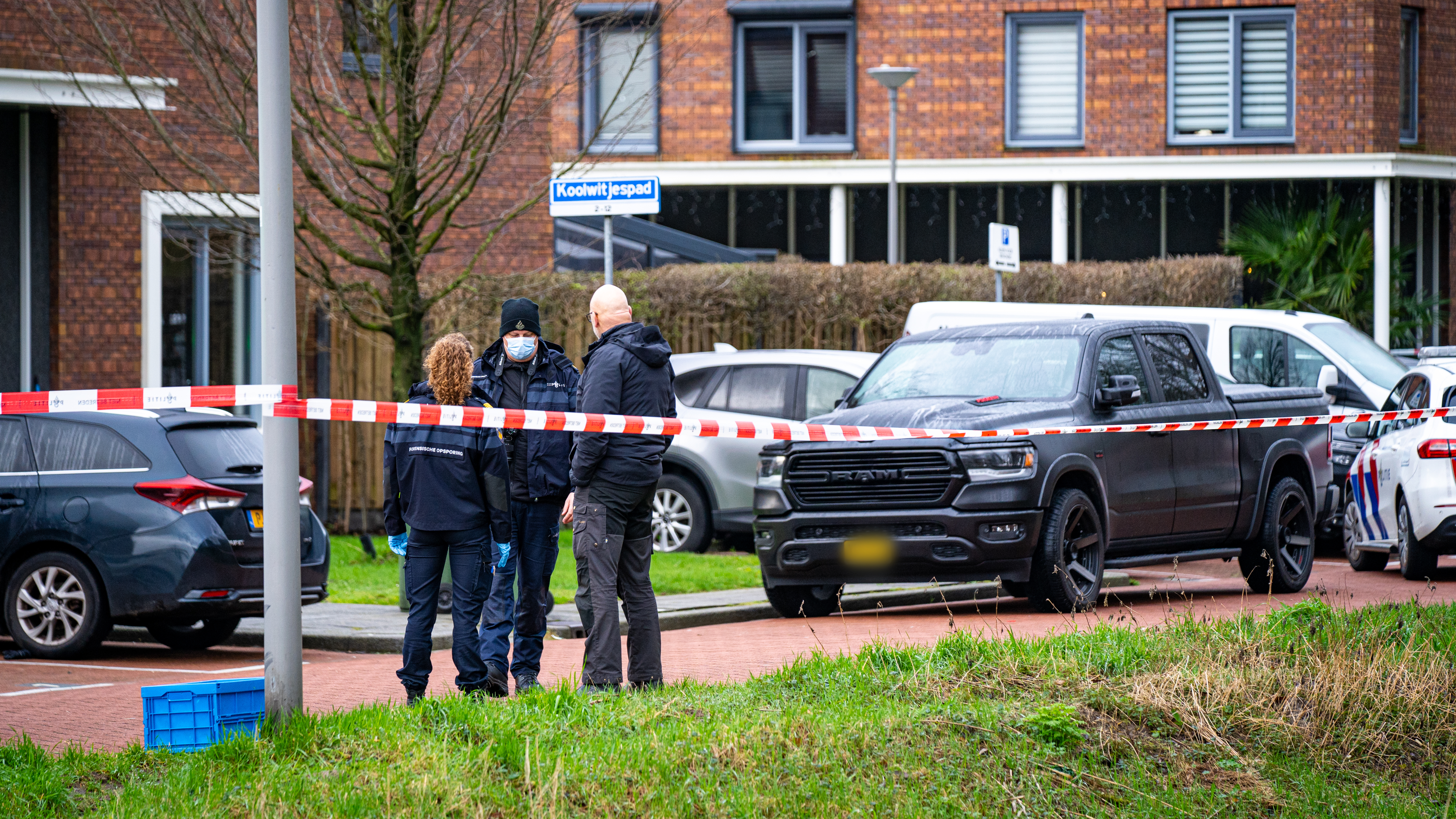 Man Loopt Ernstige Verwondingen Op Bij Schietpartij In Hoogvliet - Rijnmond