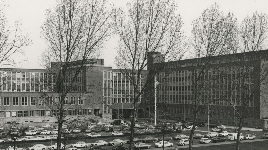 Het Stadhuis in 1976.