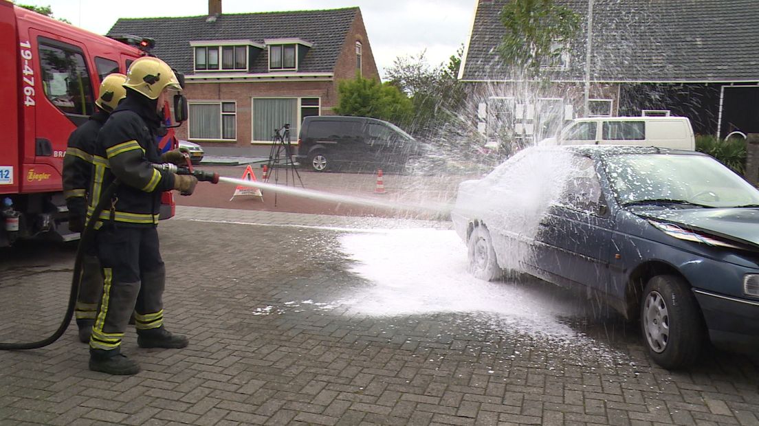 Brandweerman aan de slag met de Zeeuwse TS