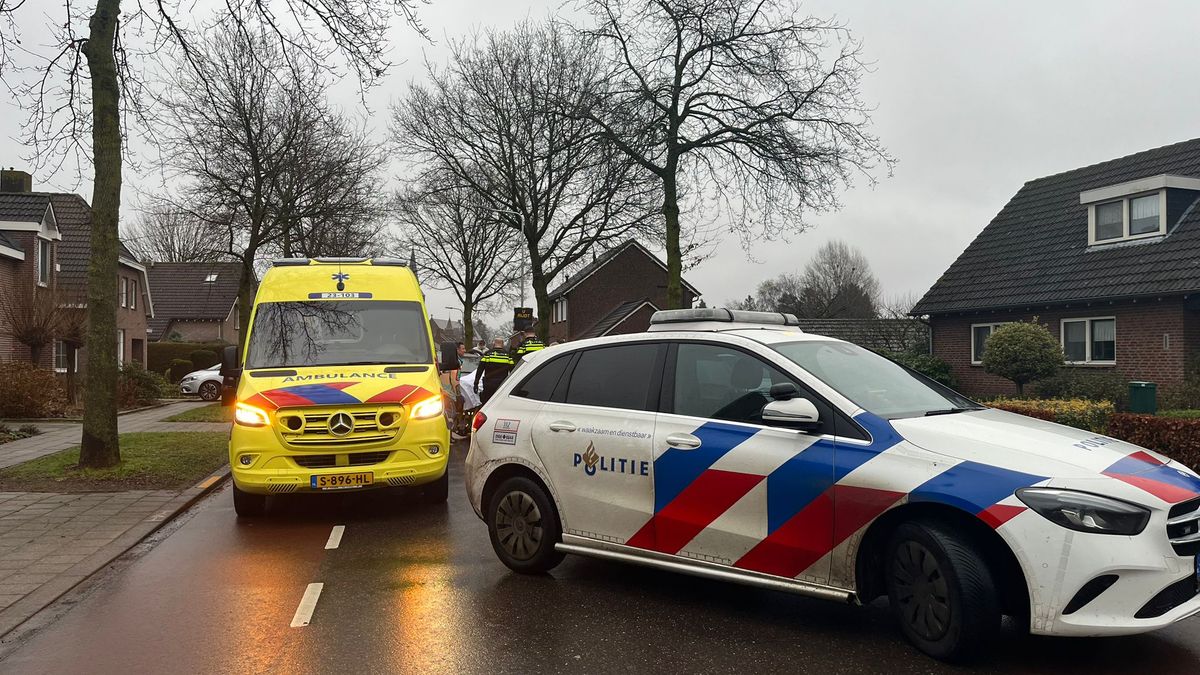 Hevige gewonde fietser op straat aangetroffen in Meterik