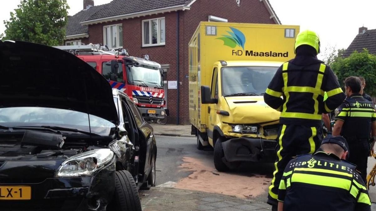 Vrouw gewond bij ongeluk in Maasbracht