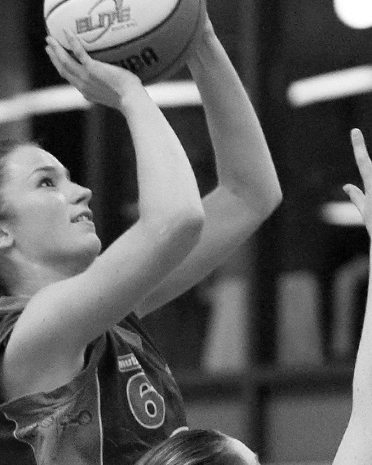 Voormalig basketbalster Milou Dekker op 33-jarige leeftijd plotseling  overleden - Oost