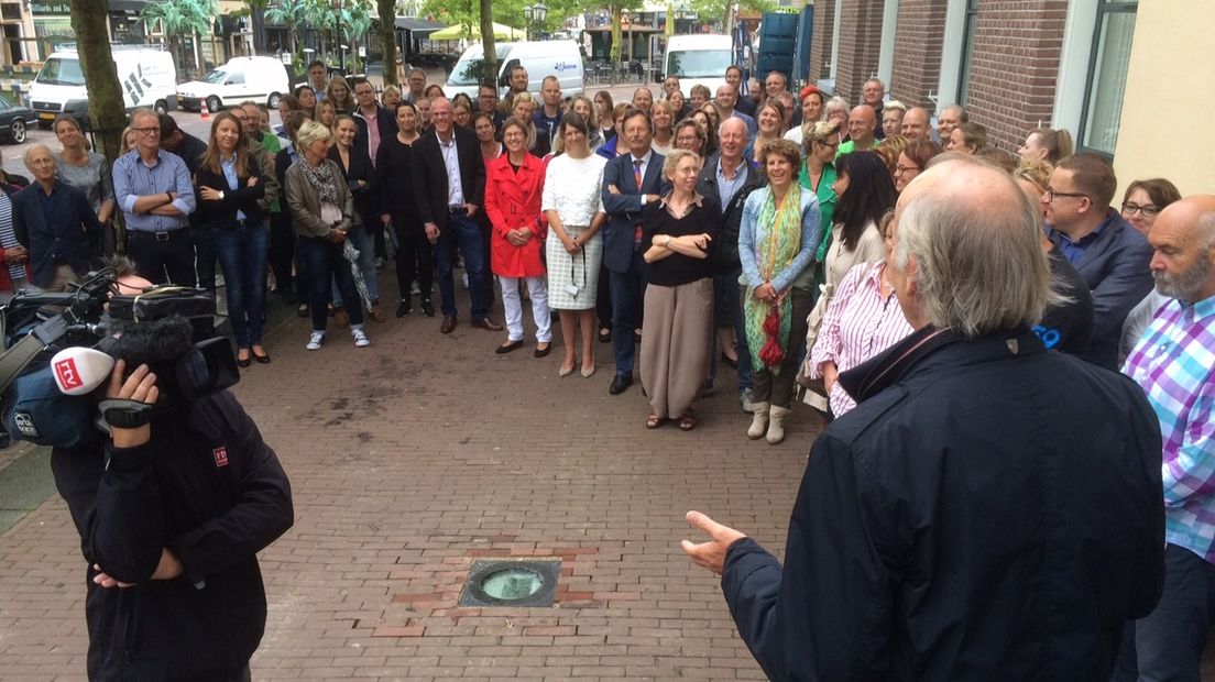 Protestactie van personeel van de rechtbank Assen tegen de plannen, met rechter Jan Bartstra als actieleider (Rechten: archief RTV Drenthe)