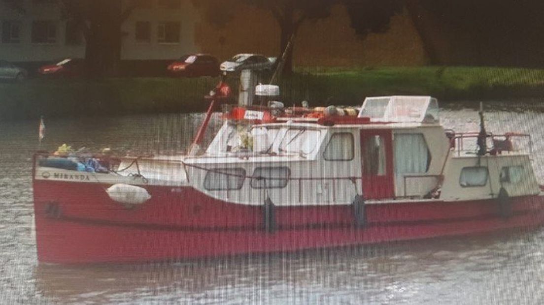 Het jacht dat uit de Zweedse Haven in Groningen is gestolen.