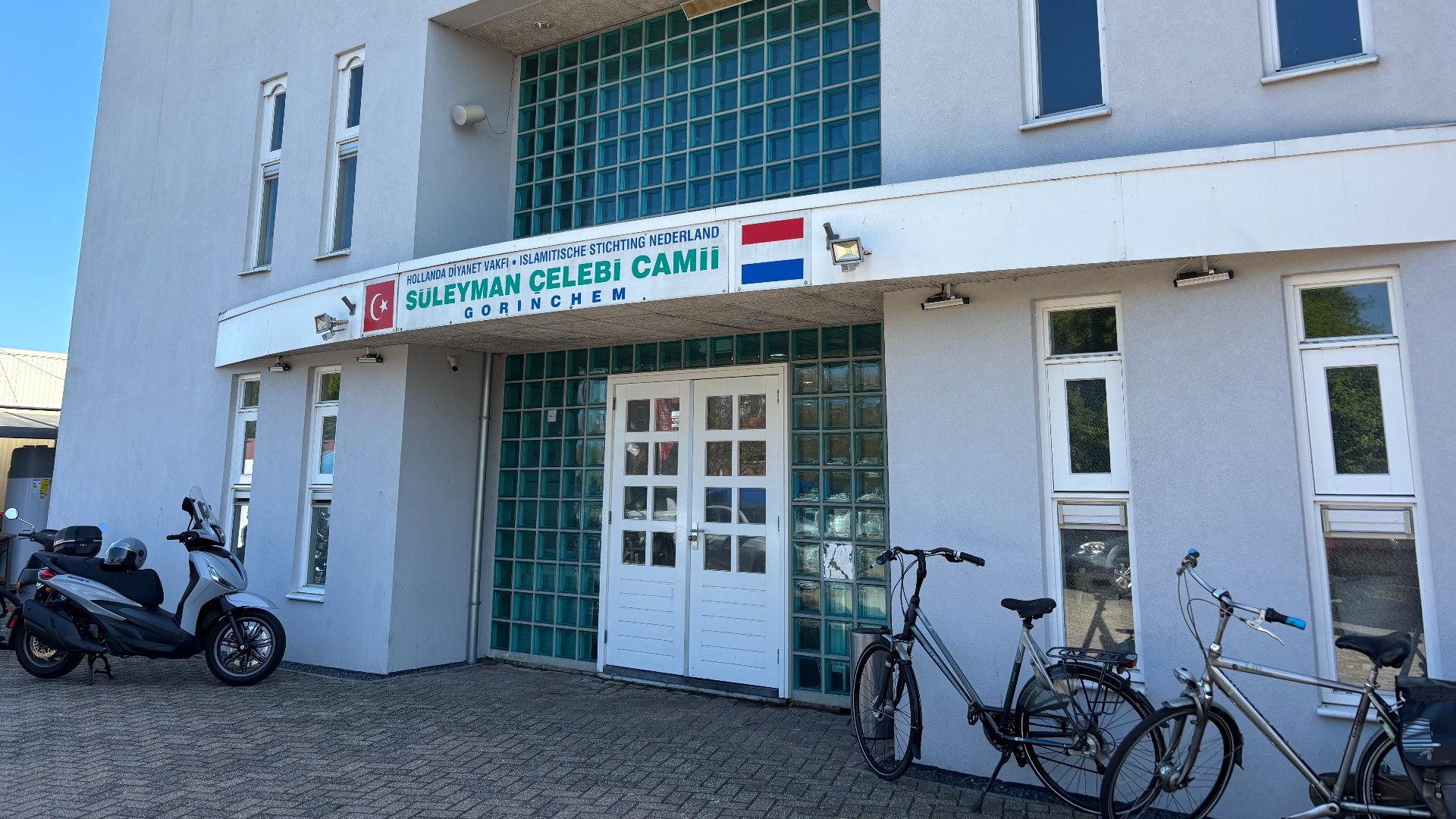 De Süleyman Celebi Camii Moskee in Gorinchem bestaat dit weekeinde 30 jaar