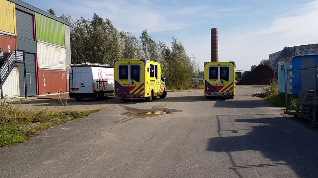Hulpdiensten op de plek van het ongeluk