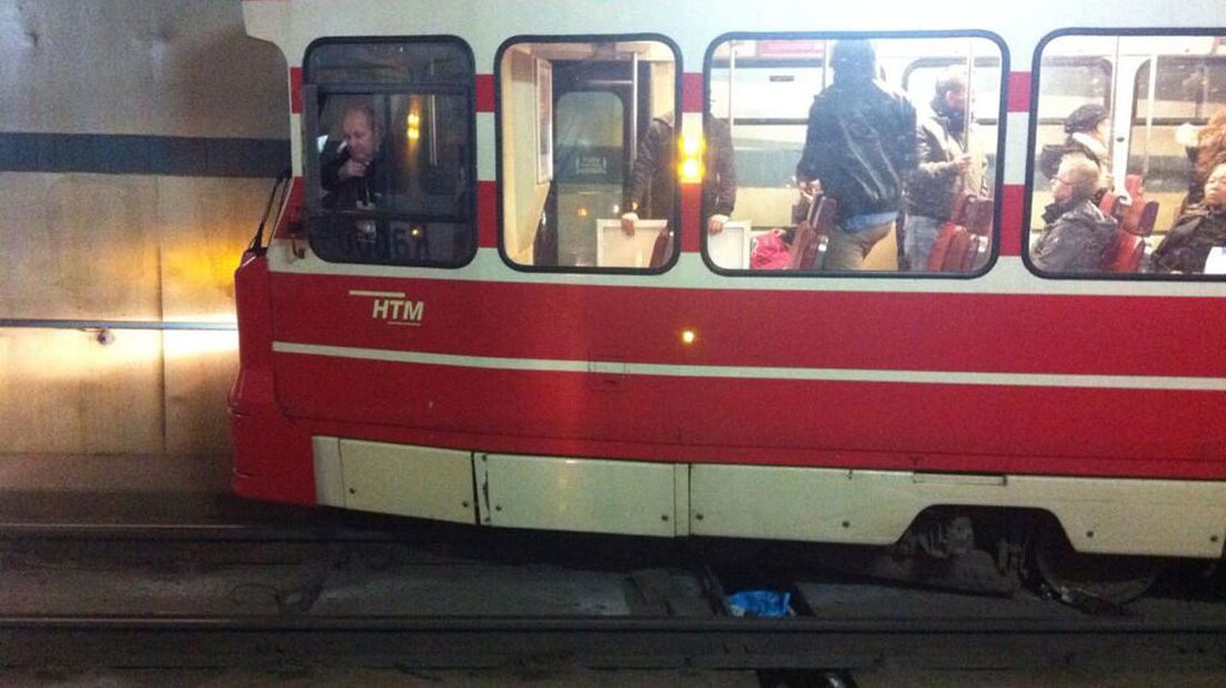 Ontsporing tram 9 - Foto Twitter @xMARGAA