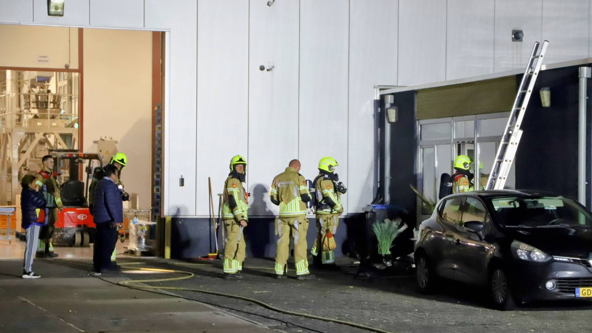 Bedrijfsbrand Mercuriusweg in Ochten