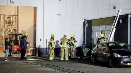 Bedrijfsbrand Mercuriusweg in Ochten