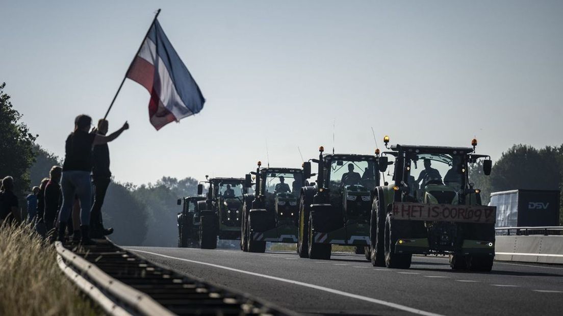 Boeren onderweg naar het protest in Stroe van vorige week.