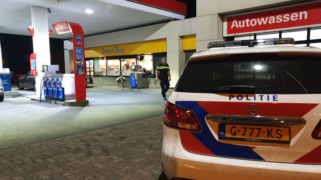 Overval bij Esso tankstation aan de Burgemeester Van Veenlaan in Enschede