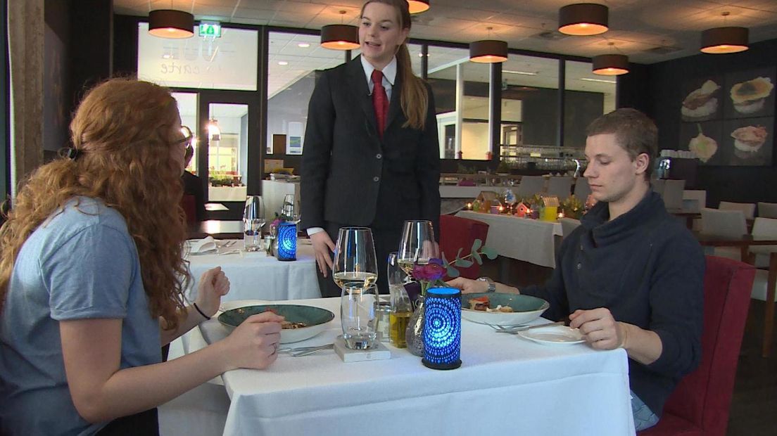 Veel vacatures voor mbo'ers in de horeca