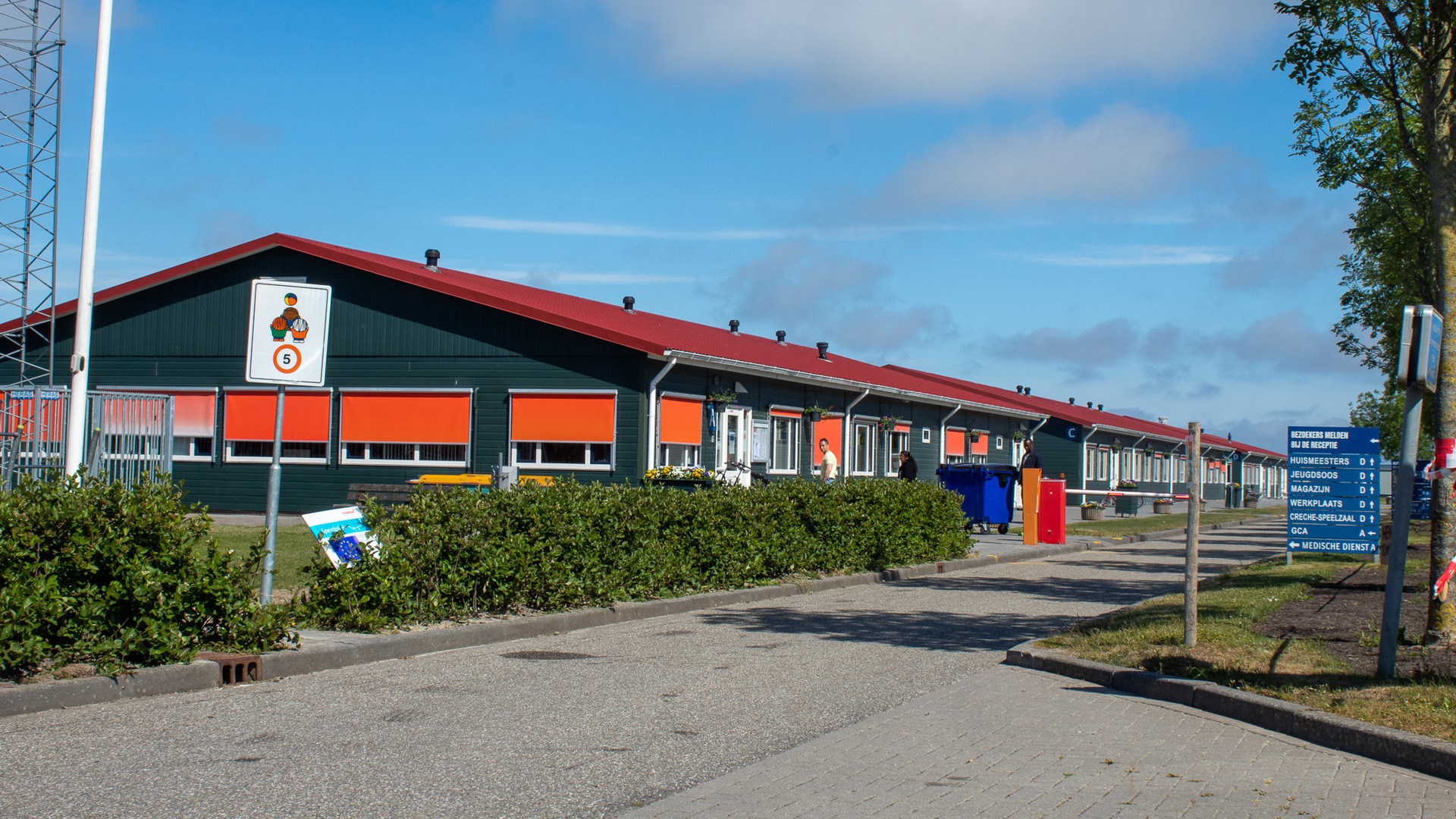 Het azc in St.-Annaparochie