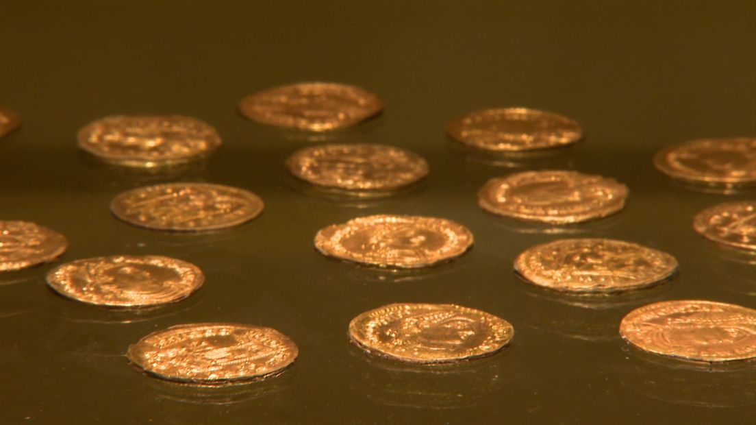 In een boomgaard werden 31 gouden Romeinse munten opgegraven