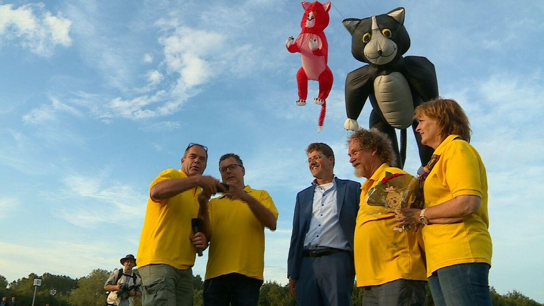 Burgemeester Eric van Oosterhout opende het festival (Rechten: Persbureau Meter)