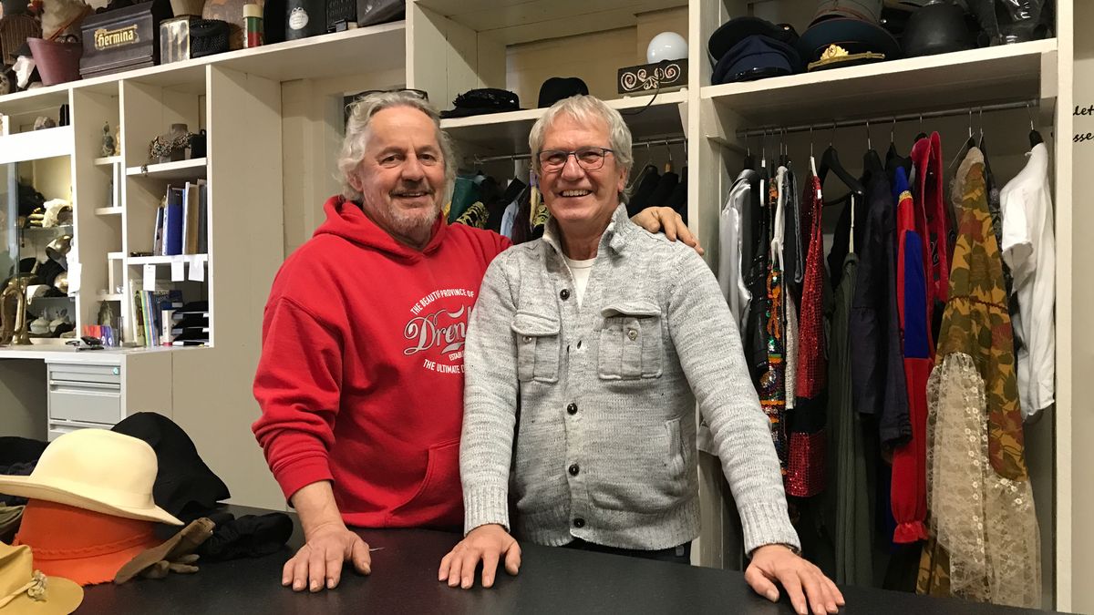 Assenaar Louis Scheffer (78) van Kostuumcentrale overleden: 'Louis was een echte maker'