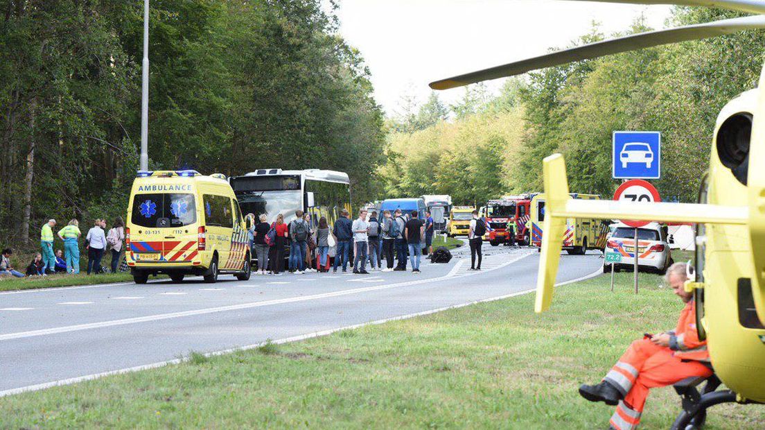 De traumahelikopter is ter plaatse (Rechten: De Vries Media)