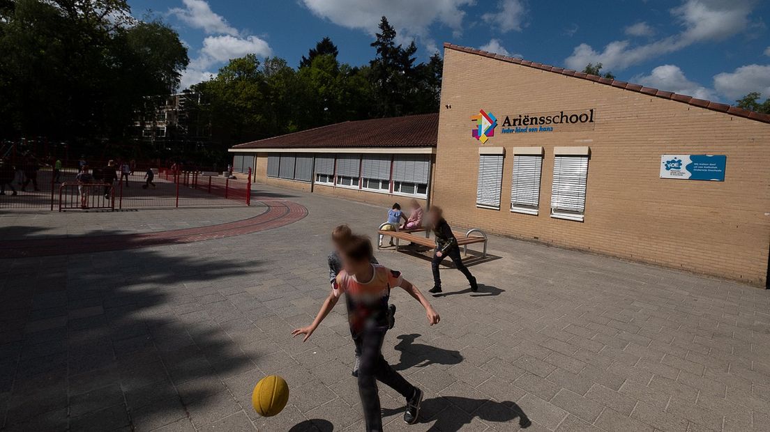 De Ariënsschool wacht in spanning de persconferentie van morgen af