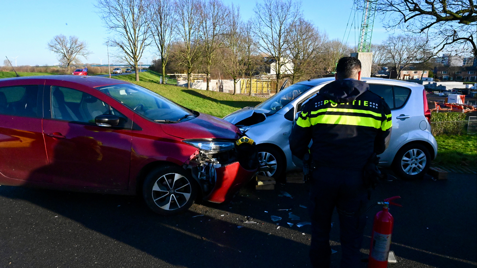 Autos botsen in Vianen | File op A12 door ongeluk.