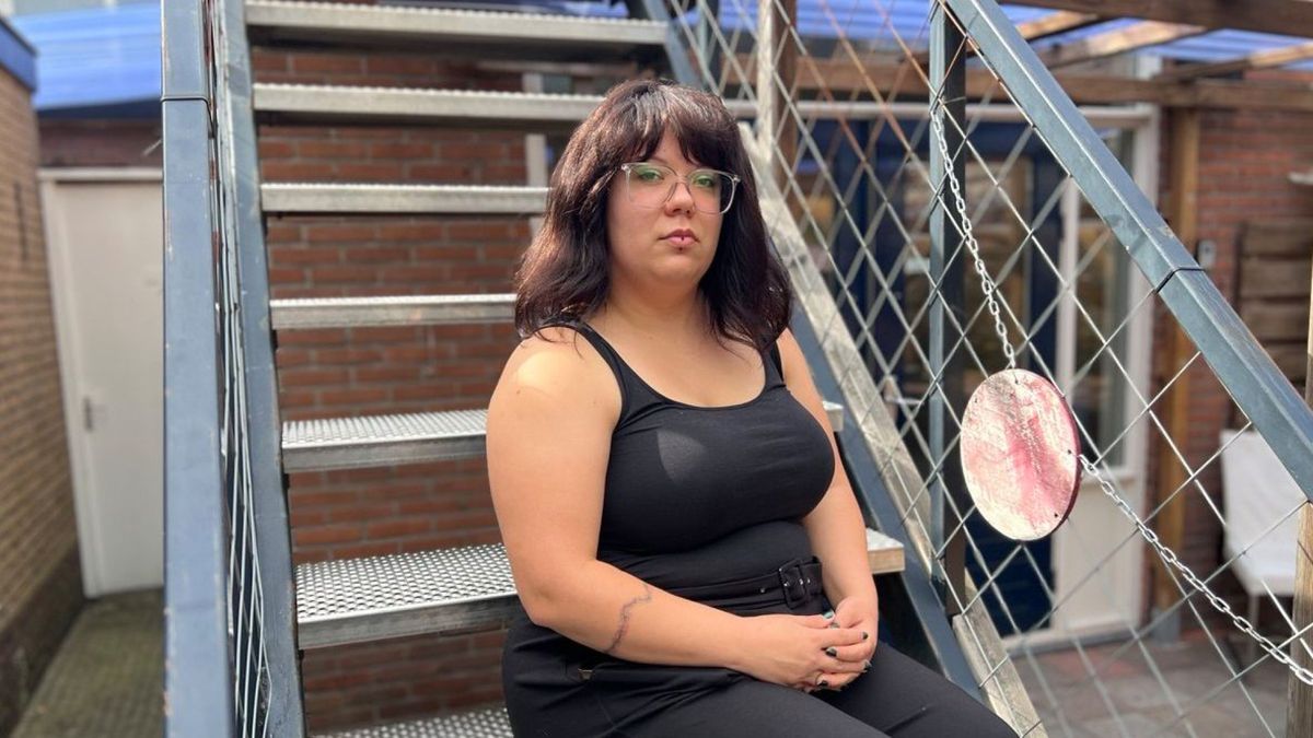 Laura verloor twee vriendinnen door suïcide en ontsnapte zelf aan de dood