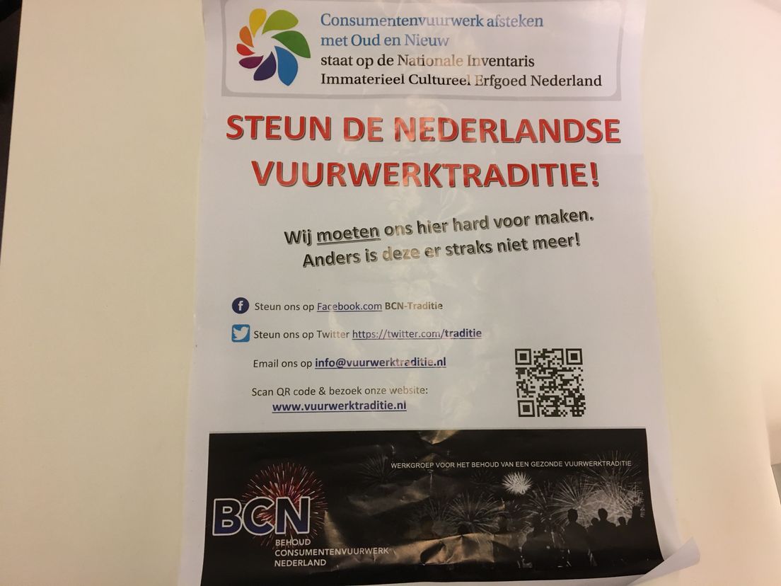 De info@vuurwerktraditie.nl poster met ondertekenings-oproep