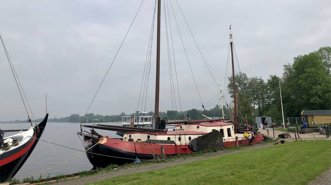 De Groninger zeiltjalk op het Schildmeer