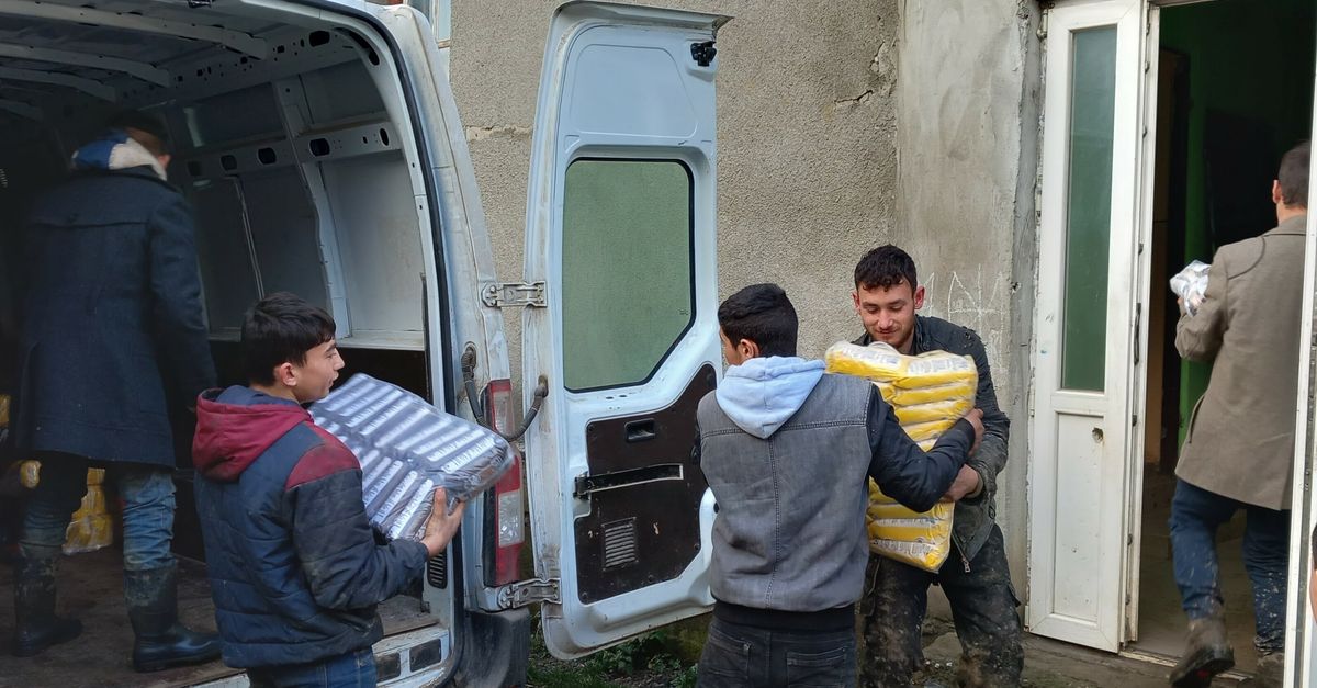 Asser stichting naar Oekraïne voor uitdelen voedselpakketten: 'Met man