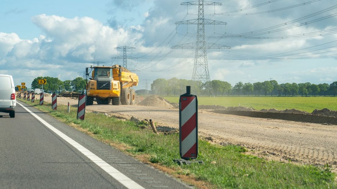 Voor de verdubbeling van de N34 kan geen eigen zand worden gebruikt (Rechten: RTV Drenthe / Kim Stellingwerf)