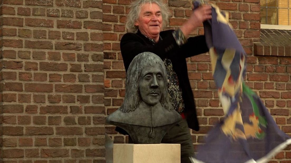 De Achterhoek heeft eindelijk een beeld van Willem Sluiter, de man die de Achterhoek zijn naam gaf.