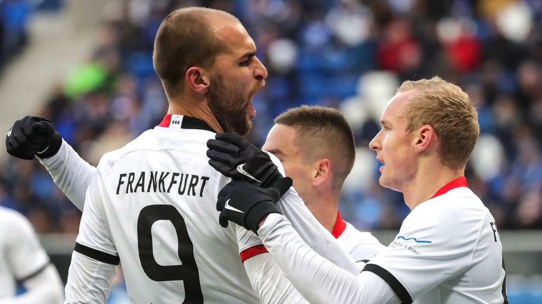 Bas Dost in actie voor Eintracht Frankfurt (Rechten: EPA/Armando Babani)