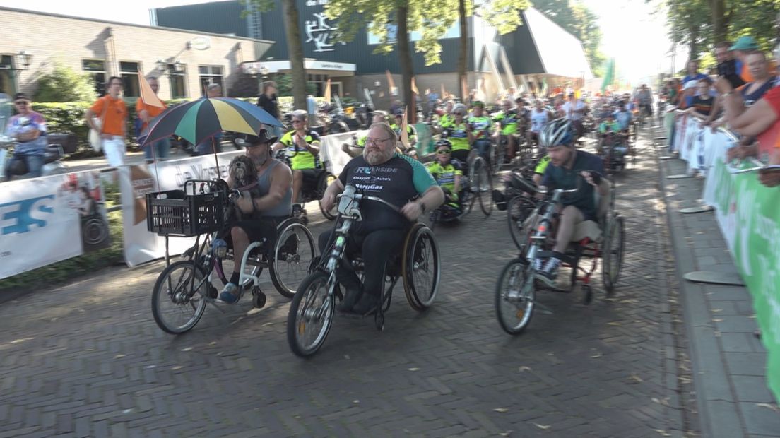 Peloton ongeschonden uit de strijd tijdens Rolstoelvierdaagse