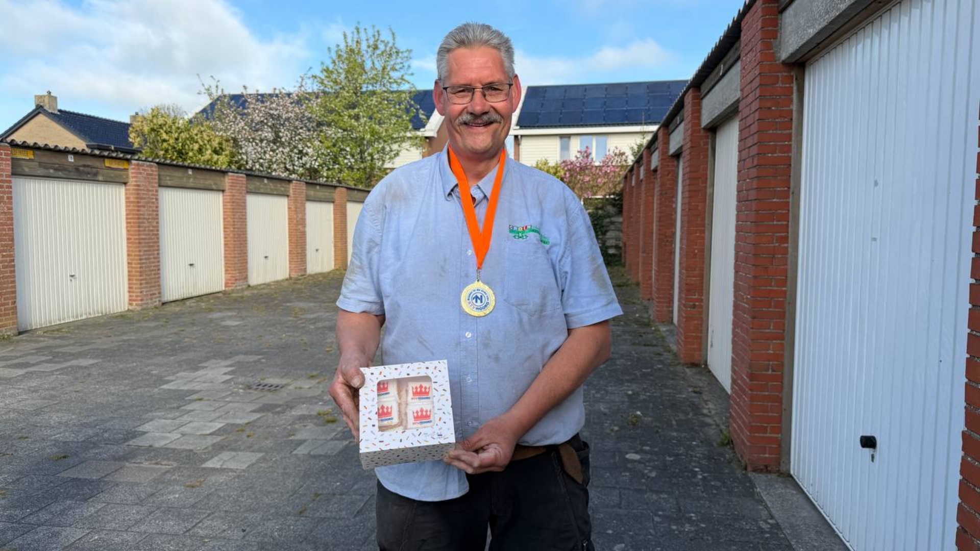 RTV Noord-lintjes | In Middelstum is voor manusje-van-alles Janco niks te veel