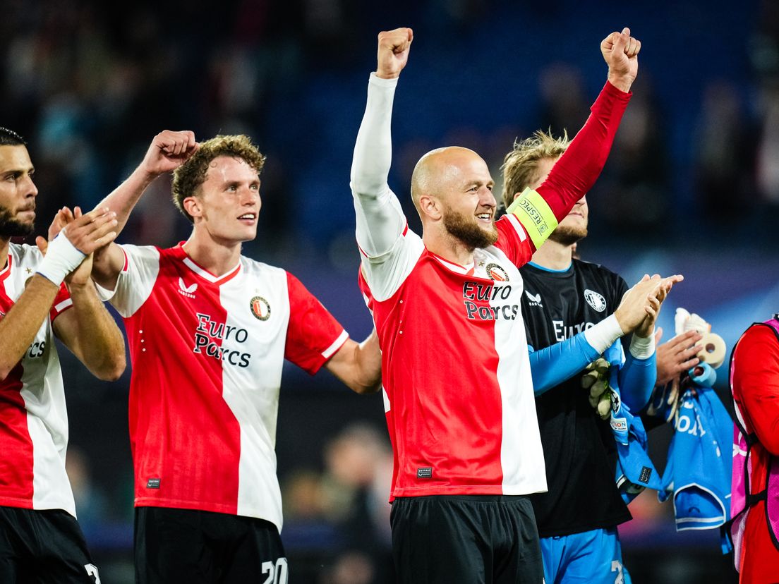 Feest bij Feyenoord na de 2-0 overwinning op Celtic in de eerste wedstrijd van de Champions League