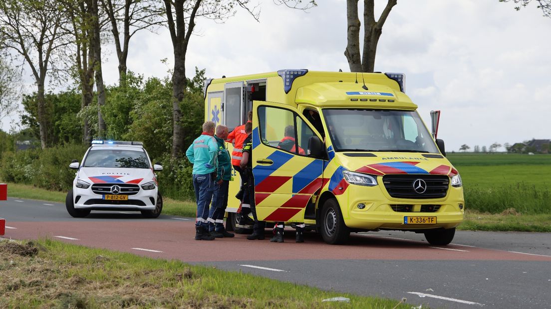 Hulpdiensten op de plek van het ongeluk