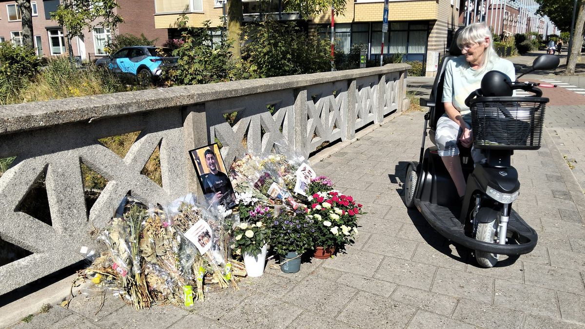 Manuela Schiffer rijdt dagelijks langs bloemenmonument voor verongelukte Vlissinger: 'Hij was een vr