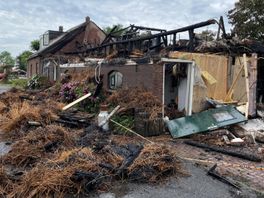 Zorgboerderij verwoest door brand, cliënten geëvacueerd: 'Triest gezicht'