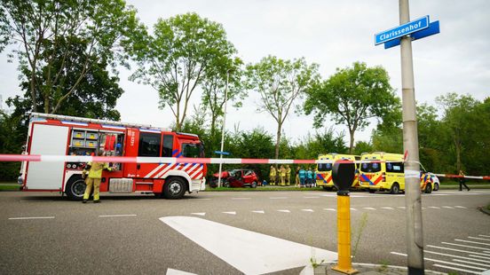Dode bij ernstig ongeluk op Helsdingse Achterweg bij Vianen. Dode bij ernstig ongeluk op Helsdingse Achterweg bij Vianen.