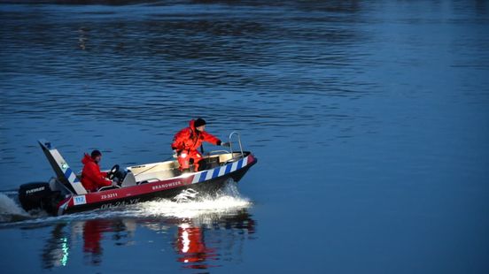 Blote man teruggevonden na zoekactie in Maas Venlo Nieuws