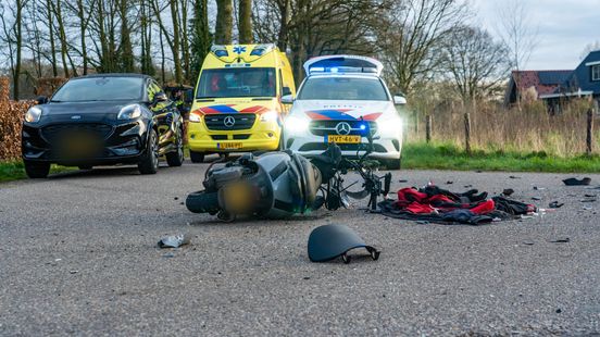 Jonge brommerrijder naar ziekenhuis na botsing met auto