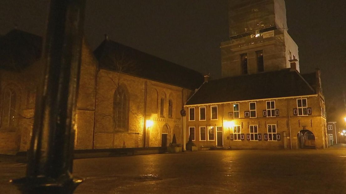 Het is leeg in Appingedam tijdens de avondklok