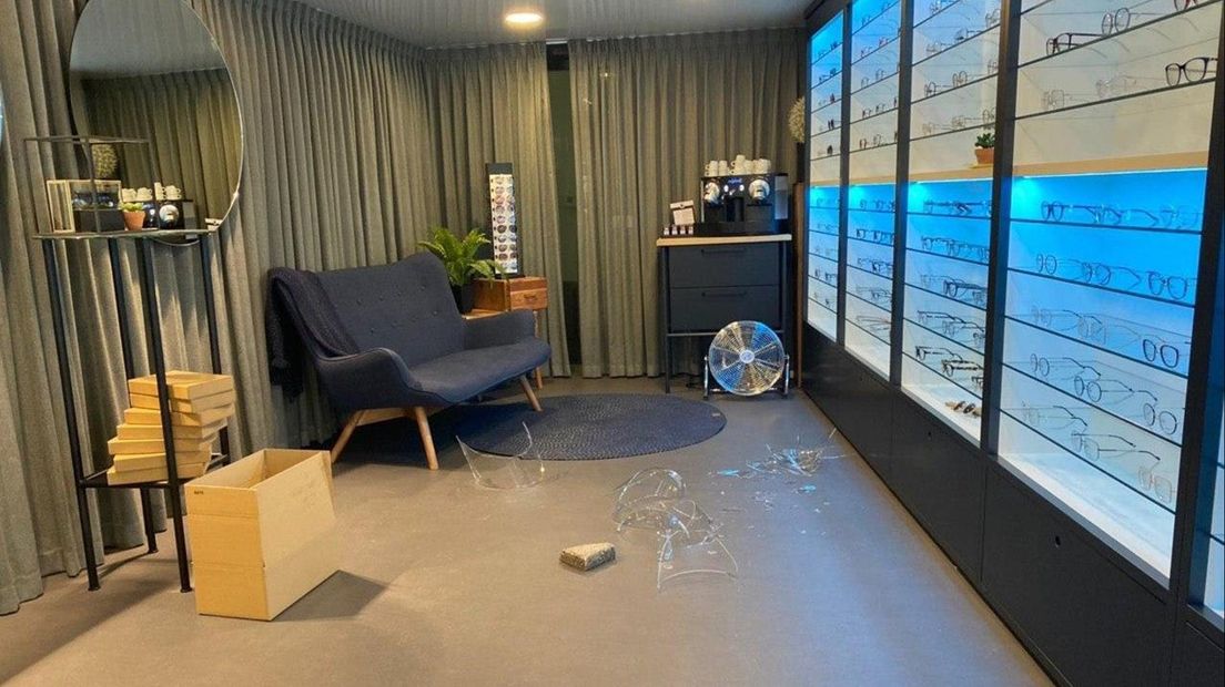 Nog een overval vannacht op opticien, nu in Deventer