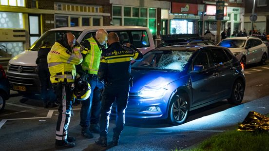Twee voetgangers aangereden op zebrapad | Automobilist rijdt met 134 kilometer per uur over Maasboulevard.