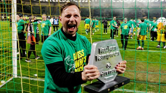 ADO-trainer Peter wint Rinus Michels Award voor beste trainer Nieuws