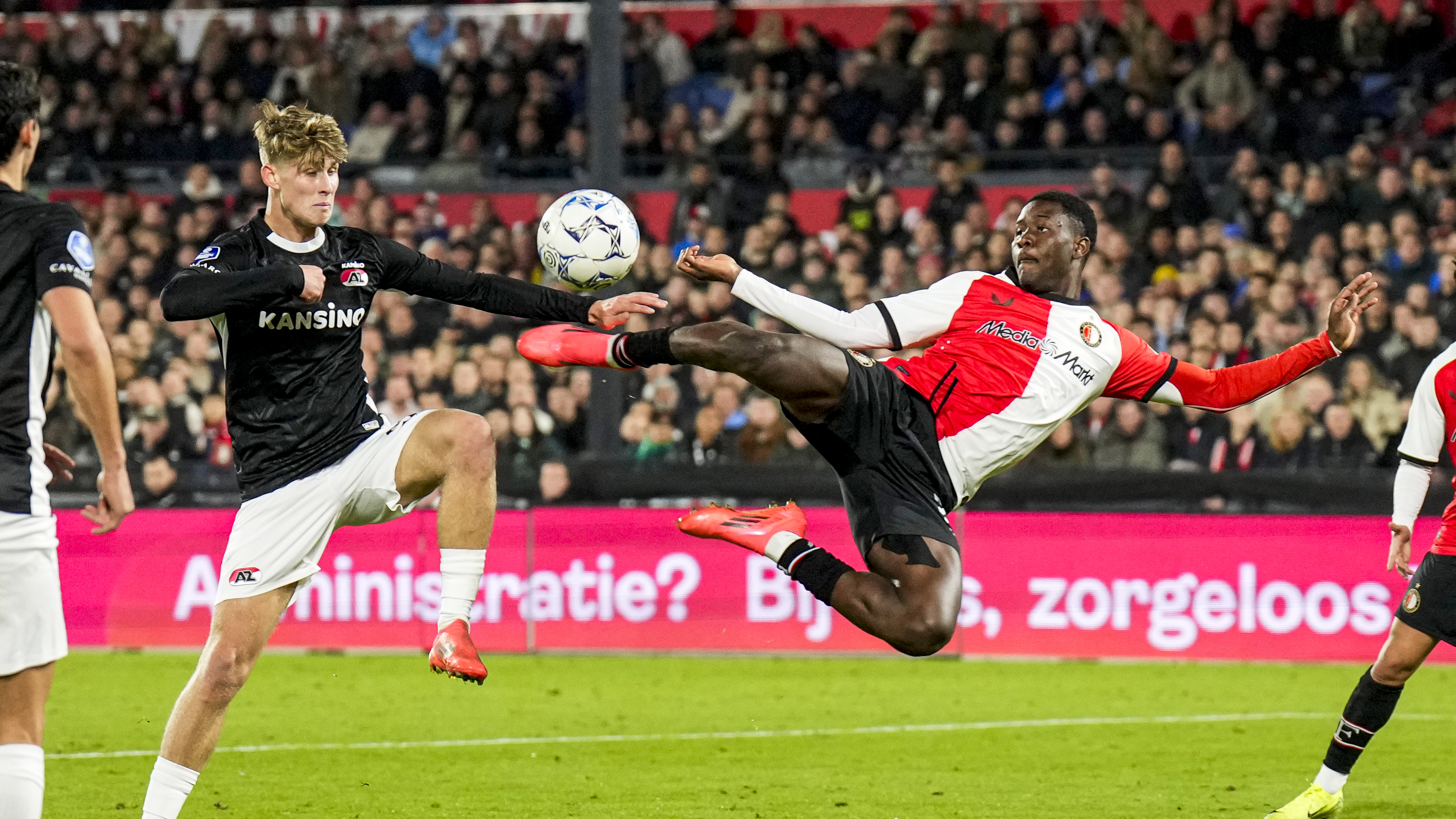 Feyenoord kan afstand nemen van AZ: 'Ze missen Clasie, die is zo