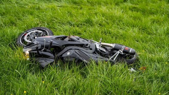 Huissenaar overleeft motorongeluk in Doornenburg niet. Huissenaar overleeft motorongeluk in Doornenburg niet.