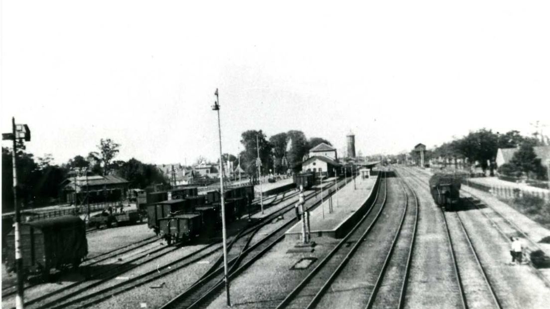 Stationsemplacement Assen in de jaren 40. 
9