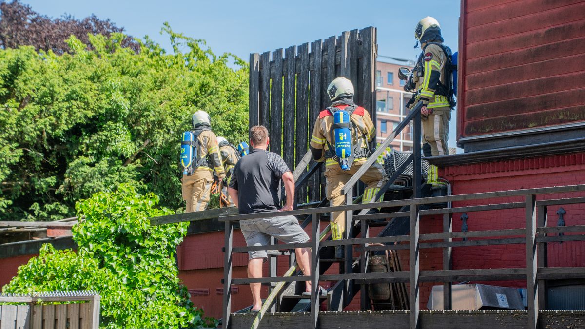 Brand bij café vlakbij station Woerden