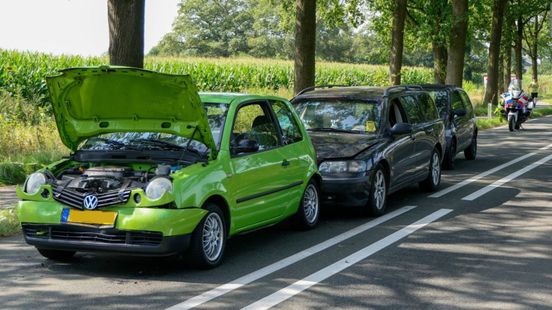 112 nieuws: Twee gewonden bij botsing in Enschede. 112 nieuws: Twee gewonden bij botsing in Enschede.